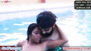 Office Boss aur Kavita Secretary Khushi Celebrit Ki Swimming Pool Sex