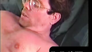 MenWorkinXXX.com - Arrogant old man strokes his small hairy tool solo