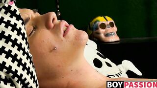 Two young friends fucking intensely after oral session