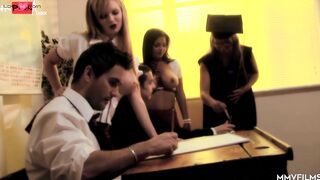 Secrets into the grades Dumpsterdiving DAUGHTERS and Educational F López
