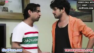 Girlfriend Ki Mohini Bhabhi Ghar Par aai Or Dono Dosto Ne Chudai Kari
