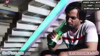 Girlfriend Ki Mohini Bhabhi Ghar Par aai Or Dono Dosto Ne Chudai Kari