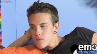 Trampstamp Dustin Revees barebacked by twink cocksucker