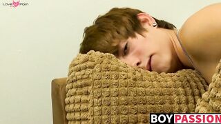 Young twink masturbates solo and plays with gay toys as well