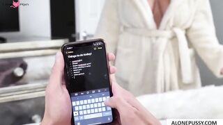 natasha nice stepmom gets fucked in bathroom anal fuck_1