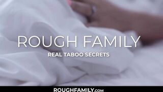 Friendly Milf Supporting her Homecoming Son - RoughFamily.com