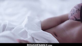 Friendly Milf Supporting her Homecoming Son - RoughFamily.com