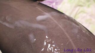 Cum on stunning legs inside african tights