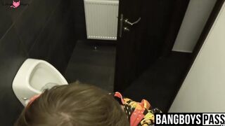Jock films himself in bathroom before stroking his big dick