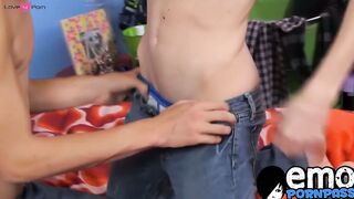 Young Preston Andrews blown before drilling gay ass