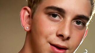 Steamy smoke and suck session with tempting attractive gay