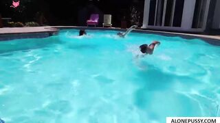gianna grey laney grey gia derza training in the nude