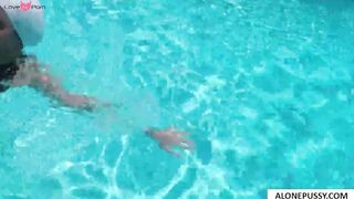gianna grey laney grey gia derza training in the nude