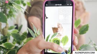 gia derza ava sinclaire have some fun with delivery man