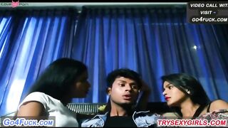 Donon Bahanon Ne EK Driver Bhaiya Ke Sath Chudai Kari Threesome Sex