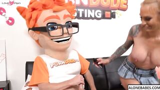 sarah jessie busty blonde on the casting