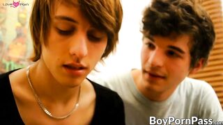 Young gays make out and have blowjobs before anal railing