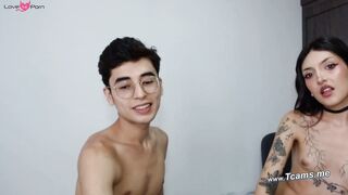 Sexy Ts Babe Slurping Bf's Wand