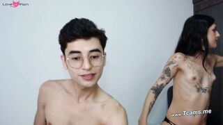 Sexy Ts Babe Slurping Bf's Wand