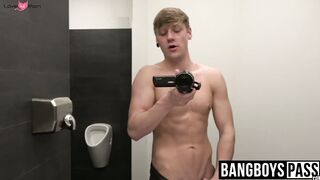 Handsome hottie Alexander videos himself masturbating solo