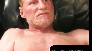 MenWorkinXXX.com - Hairy amateur makes his uncut cock spill warm jizz