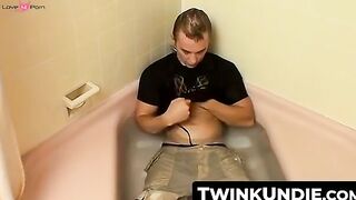 TwinkUndie.com - Gorgeous Kelly Cooper's wet undies jerk off and cum blast