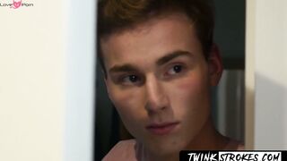 TwinkStrokes.com - Bubble butt stretched open by throbbing bare cock of burly beard