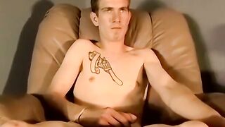 JoeSchmoeXXX.com - Tattooed butt muncher jerks off his massive schlong solo