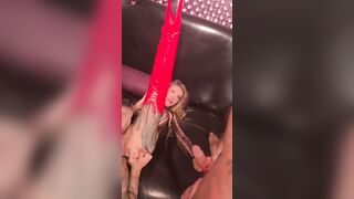 Loirinha gostosa do rabão fudendo com 8 dotados