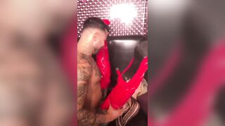 Loirinha gostosa do rabão fudendo com 8 dotados