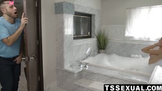 TSSexual.com - Joel Someone and Tori Easton's wild tub sex
