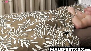 MaleFeetXXX.com - Sleeping stud's feet worshiped by mature freak