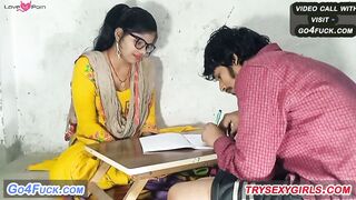 Student Ne tension mein sexy hot teacher ki chudai kari