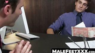 MaleFeetXXX.com - Attractive boss receives sexy feet sucking from worker