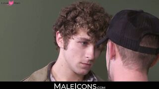 MaleIcons.com - Calvin Banks' sexual confusion and curiosity leading to a wild fuck