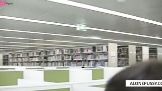 angela white trying to be quiet_1_1