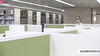angela white trying to be quiet_1_1