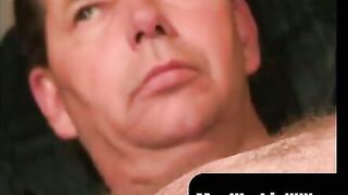 MenWorkinXXX.com - Mature guy wanks off vigorously after a heartfelt talk
