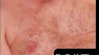 MenWorkinXXX.com - Mature guy wanks off vigorously after a heartfelt talk