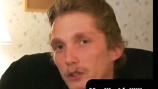 MenWorkinXXX.com - Aspiring rockstar masturbates passionately until cumming