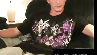 MenWorkinXXX.com - Aspiring rockstar masturbates passionately until cumming