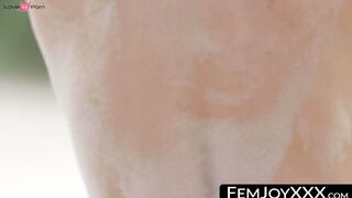 FemJoyXXX.com - Pretty girl flaunts flawless pussy in beach tease