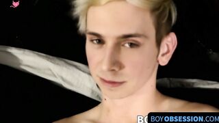 BoyObsession.com - Interviewed twink Jamie inserts a dildo and masturbates