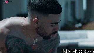MaleNoir.com - Muscular black top DeAngelo Jackson ass fucks Papi Suave hard and deep