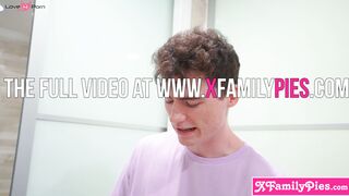 Kinky teen stepsister really got into it