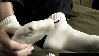 ToesXXX.com - Athletic jock Gregory's throbbing dick solo masturbation