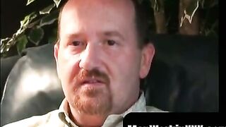 MenWorkinXXX.com - Chubby guy masturbates and shoots big load on a dinner plate solo