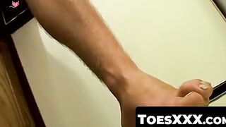 ToesXXX.com - Skinny Jay Marx's foot focus leading to a powerful cumshot