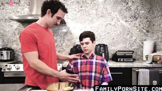 FamilyPornSite.com - Kinky stepdad barebacks twink stepson and ends up creaming on hi