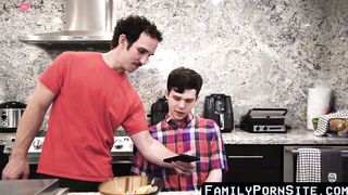 FamilyPornSite.com - Kinky stepdad barebacks twink stepson and ends up creaming on hi